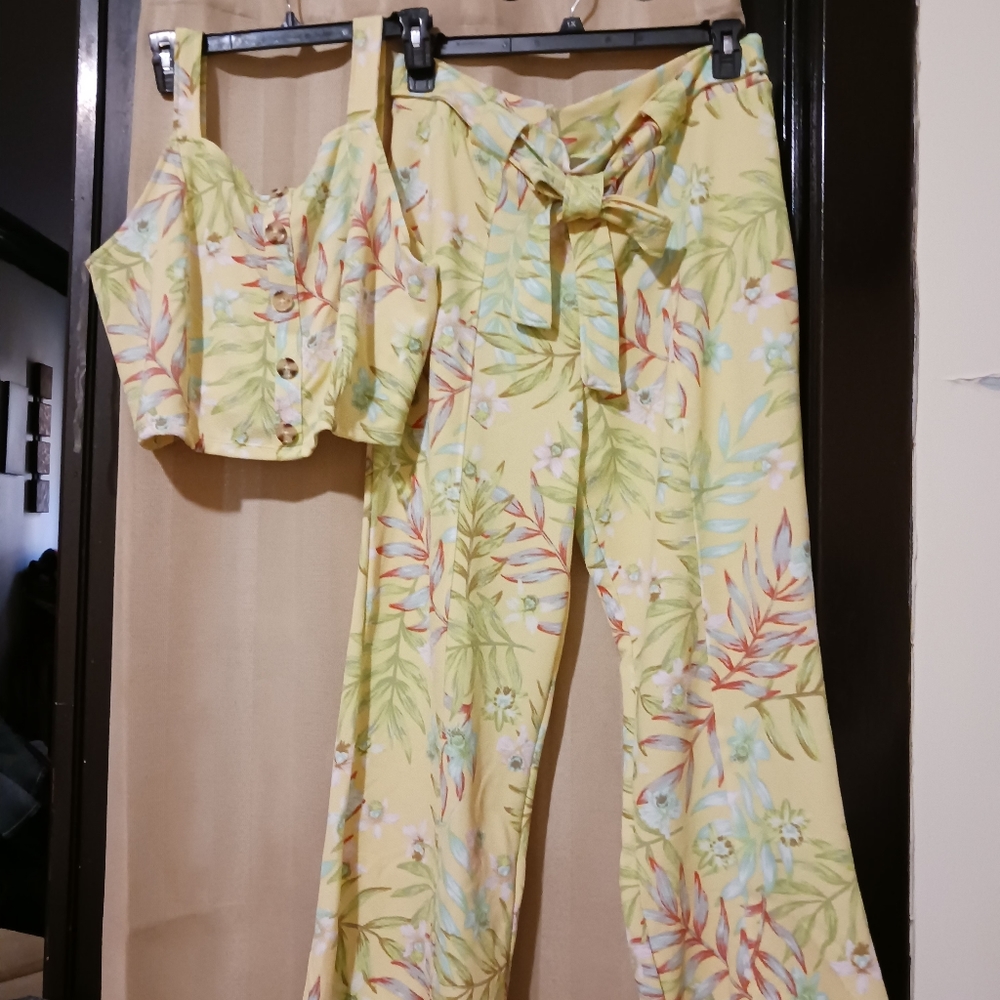 2 piece crop top and pants